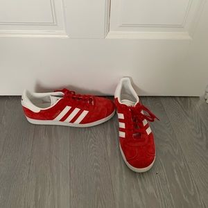 Adidas gazelle sneakers